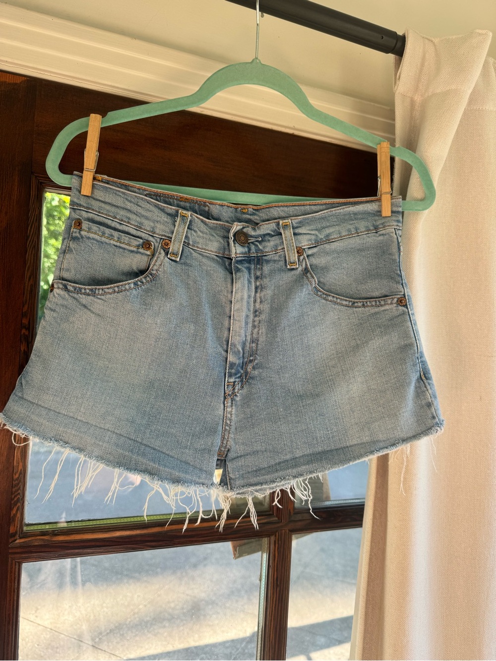 Levis 525 Shorts